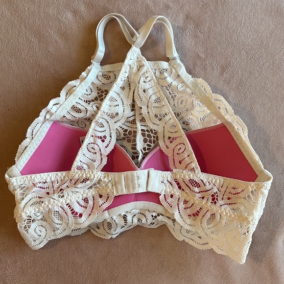 Victoria’s Secret Pink White Lace Halter Push-Up Bra Size XS - Picture 4 of 7